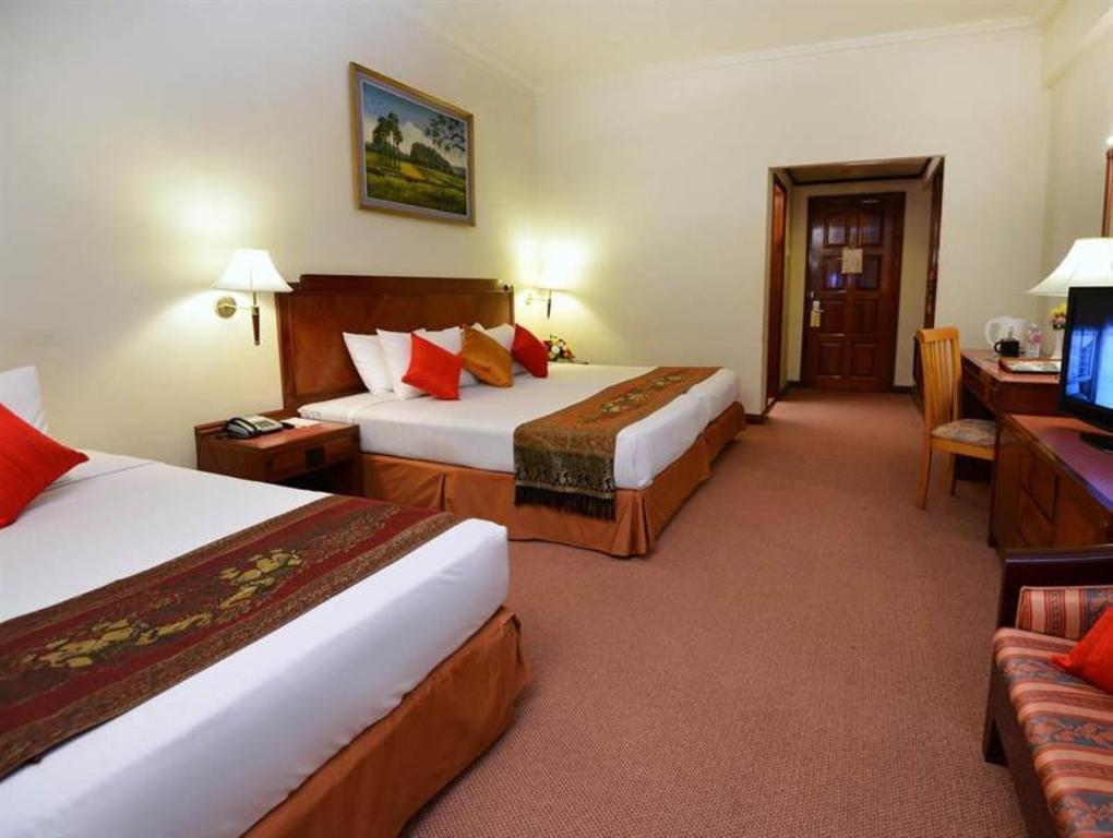 Holiday Villa Hotel City Centre Phnom Penh Eksteriør bilde