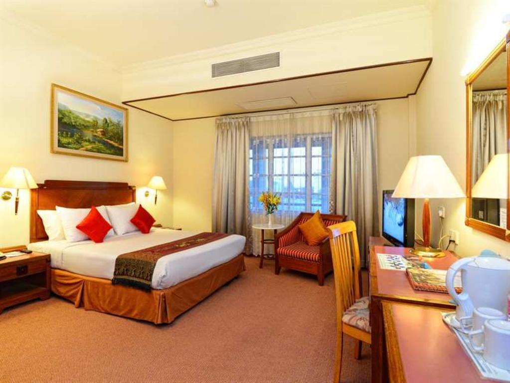 Holiday Villa Hotel City Centre Phnom Penh Eksteriør bilde