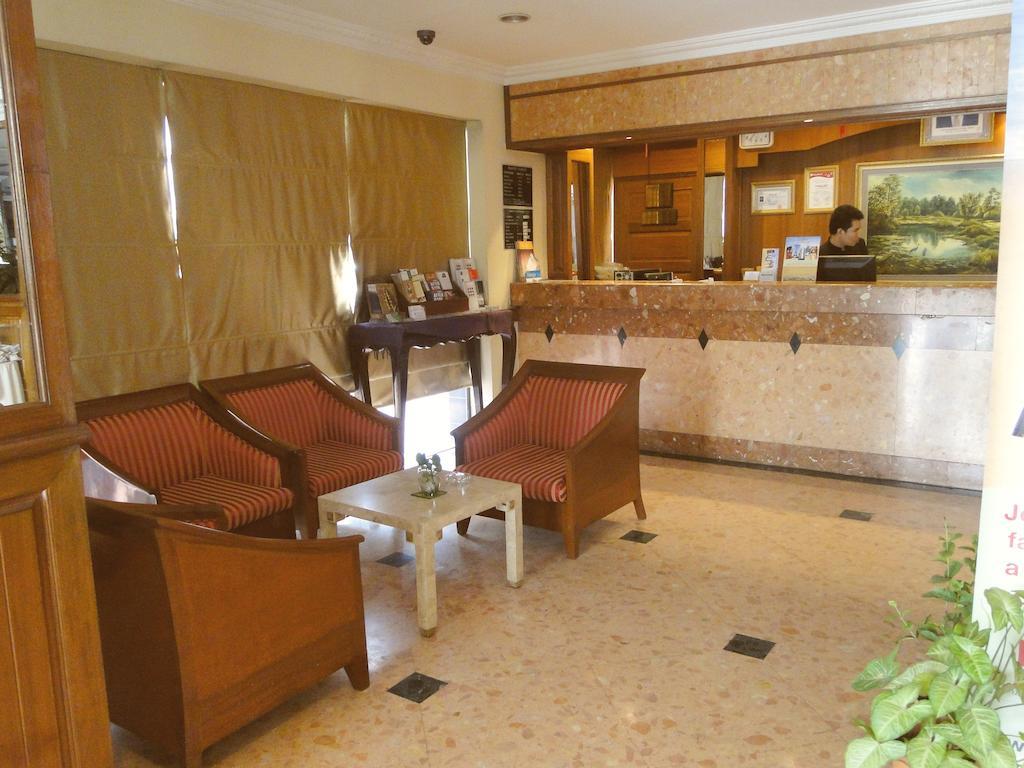 Holiday Villa Hotel City Centre Phnom Penh Eksteriør bilde