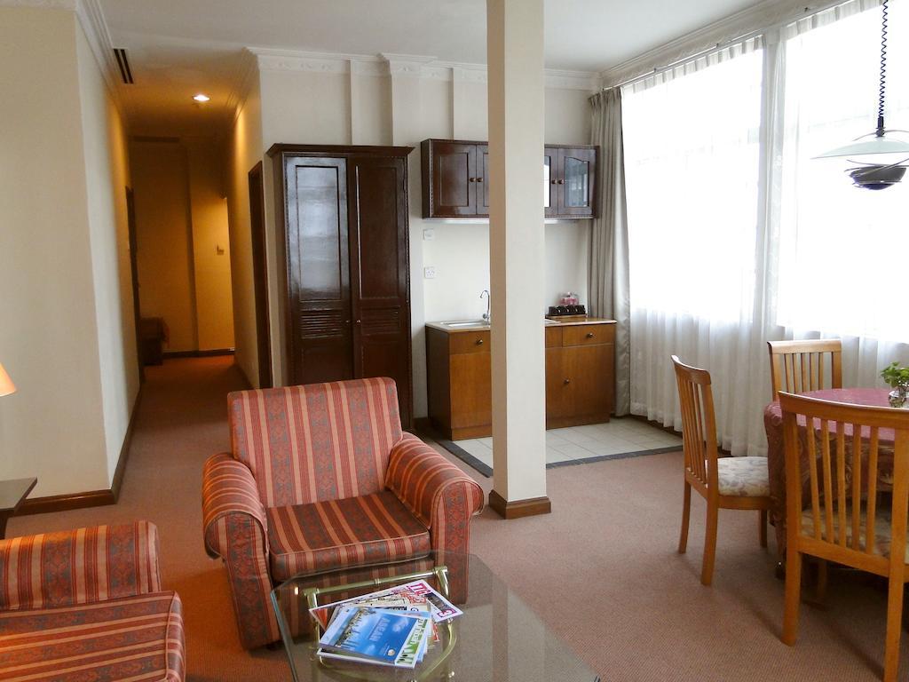 Holiday Villa Hotel City Centre Phnom Penh Eksteriør bilde