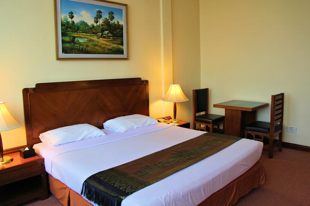 Holiday Villa Hotel City Centre Phnom Penh Rom bilde