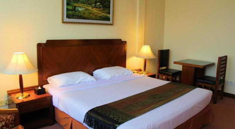 Holiday Villa Hotel City Centre Phnom Penh Eksteriør bilde