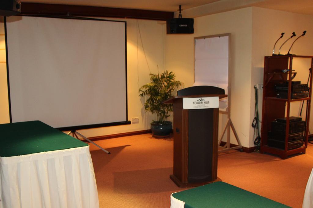 Holiday Villa Hotel City Centre Phnom Penh Eksteriør bilde