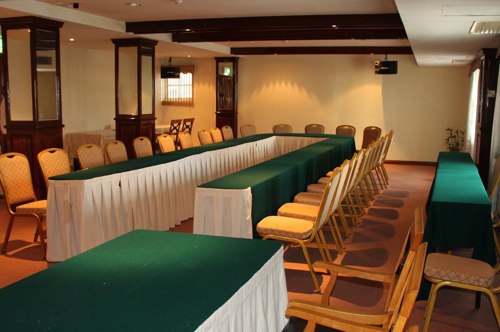 Holiday Villa Hotel City Centre Phnom Penh Eksteriør bilde