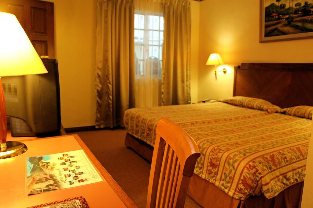 Holiday Villa Hotel City Centre Phnom Penh Eksteriør bilde